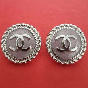 AUTHENTIC CHANEL BUTTONS set of 2